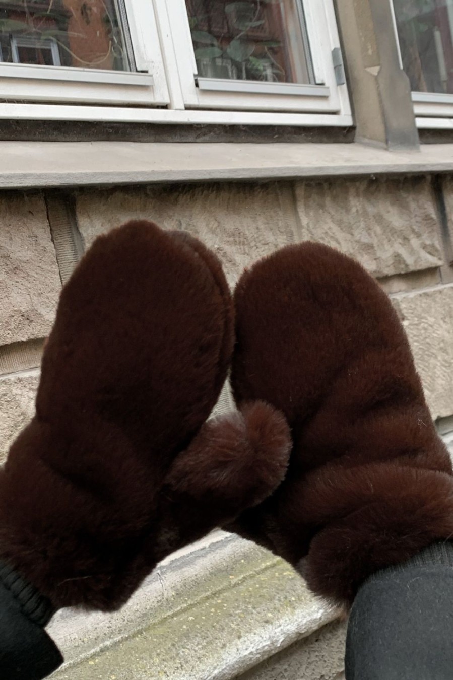 Accessories | Americandreams Ted Faux Fur Mittens Brown